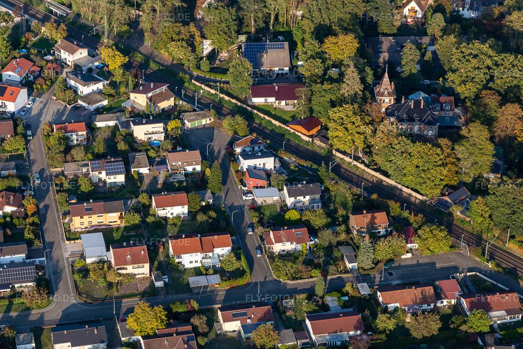 Luftbild: Germersheimer Straße, Kandeler Straße in Jockgrim im Bundesland Rheinland-Pfalz in Deutschland. Foto: IMG_123330.jpg vom 19.10.2020 durch Werner Riehm/FLY-FOTO.de