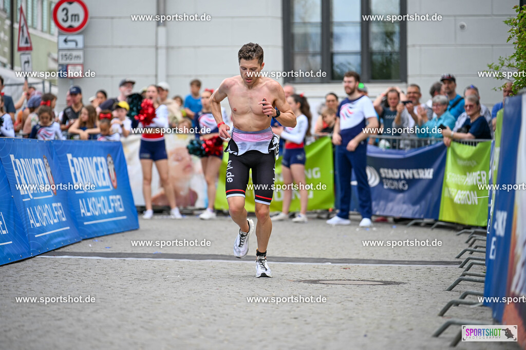 SZI_5650 | Stadttriathlon Erding 2025. #yourpictrs #sportshot_your_pictrs @Sportshotphotography #stadttriathlonerding Copyright: www.sportshot.de