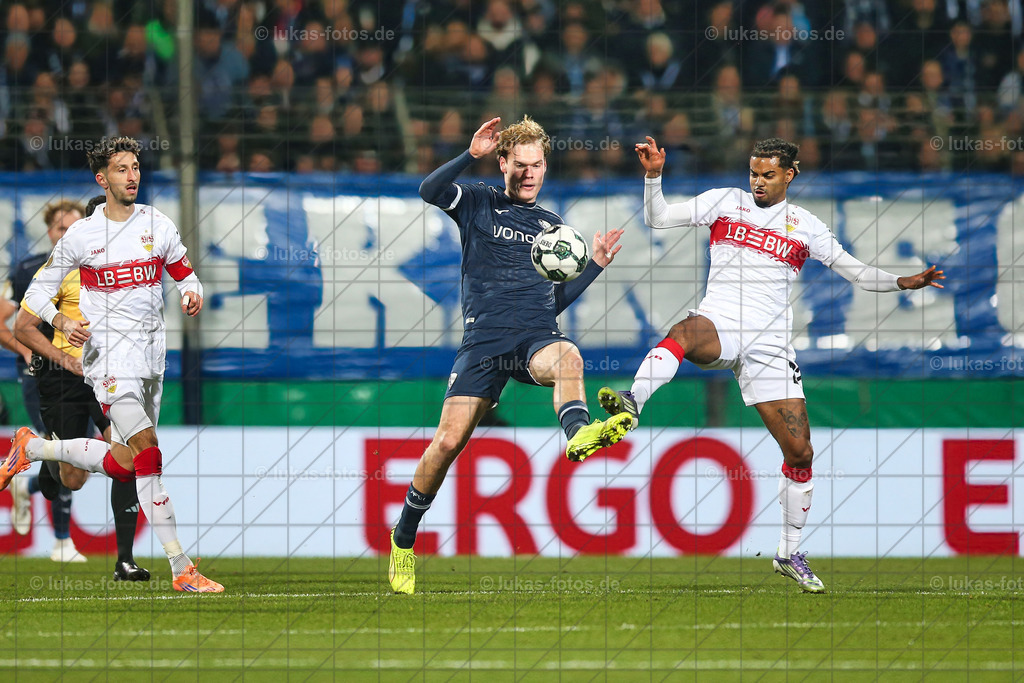 2025-12-03 Pannewig VfL Bochum - VfB Stuttgart DFB Pokal Foto Lukas 350 | Luftbilder Castrop-Rauxel und Fotos vom VfL Bochum kaufen im Webshop der Bilder von Jens Lukas: lukas-fotos - Realisiert mit Pictrs.com