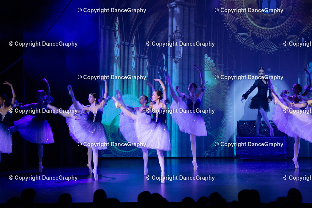 GPHY1618 | DanceGraphy - Realisiert mit Pictrs.com