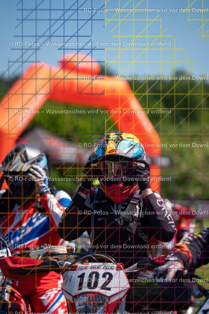 Wolfshausen 2 Lauf -152 | Sportfotografie von RO-Fotos: Motorsport, Motocross, Enduro, Laufveranstaltungen und Triathlon. Professionelle Fotos von Sportlern und Events. - Realisiert mit Pictrs.com