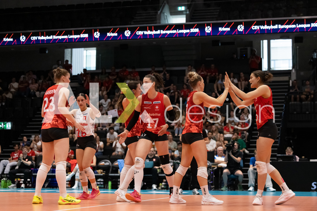 Austria v Switzerland - CEV European League Women | KRIENS, SWITZERLAND - JUNE 14: Team of Switzerland during the CEV European League match between Austria and Switzerland at Pilatus Arena on June 14, 2026 in Kriens, Switzerland. - Realisiert mit Pictrs.com