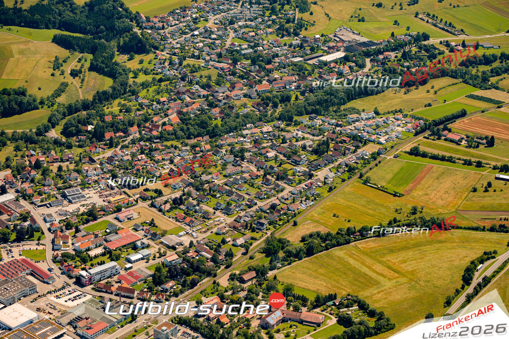 Das Luftbild zeigt : Frommern Balingen - Die Luftaufnahme wurde 2024 vom UL-Flugzeug aus erstellt ( keine Drohne ) - Hochauflösende Luftaufnahme - Für grossformatige Ausdrucke geeignet. Die Geschenkidee !Mit Lizenz und Bildrechte bestellbar