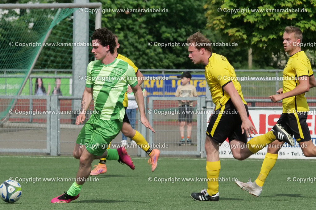 Fußball : Bezirksliga : SV 08/29 Friedrichsfeld - Borusia Veen am 10.05.2026 in Voerde Friedrichsfeld | Fußball : Bezirksliga : SV 08/29 Friedrichsfeld - Borusia Veen am 10.05.2026 in Voerde Friedrichsfeld - Realisiert mit Pictrs.com