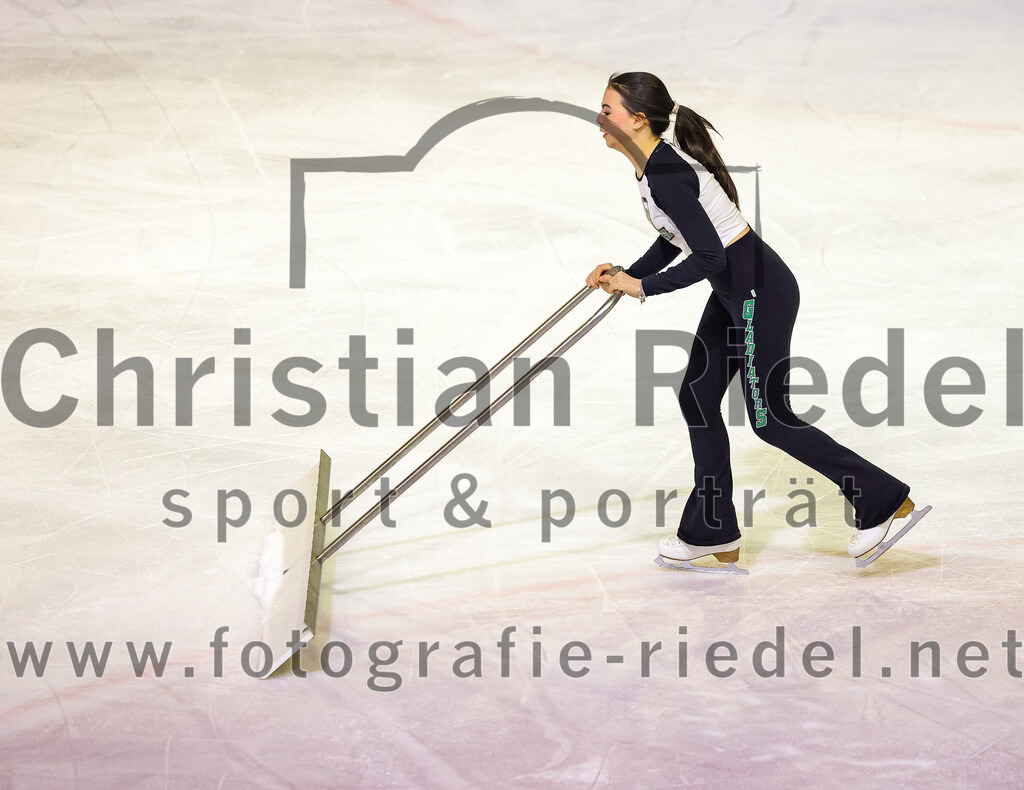 2026-02-15_050_TSV_Erding_gegen_EC_Peiting | Erding, Deutschland, 15.02.2026:Eishockey, Oberliga Süd 2025 / 2026, 47. Spieltag, TSV Erding gegen EC Peiting, Endergebnis: 4:5Foto: Christian Riedel / fotografie-riedel.net