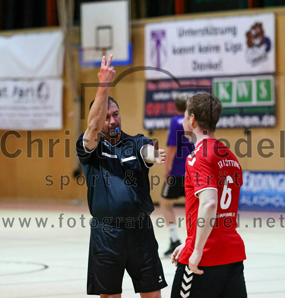 2022-11-12_028_SpVgg_Altenerding_III_gegen_TV_Altoetting_II | Erding, Deutschland, 12.11.2022:
Handball, Bezirksklasse Männer 2022 / 2023, 4. Spieltag, SpVgg Altenerding III gegen TV Altötting II, Endergebnis: 32:25

Christian Ecker (TV Altötting, #6)

Foto: Christian Riedel / fotografie-riedel.net