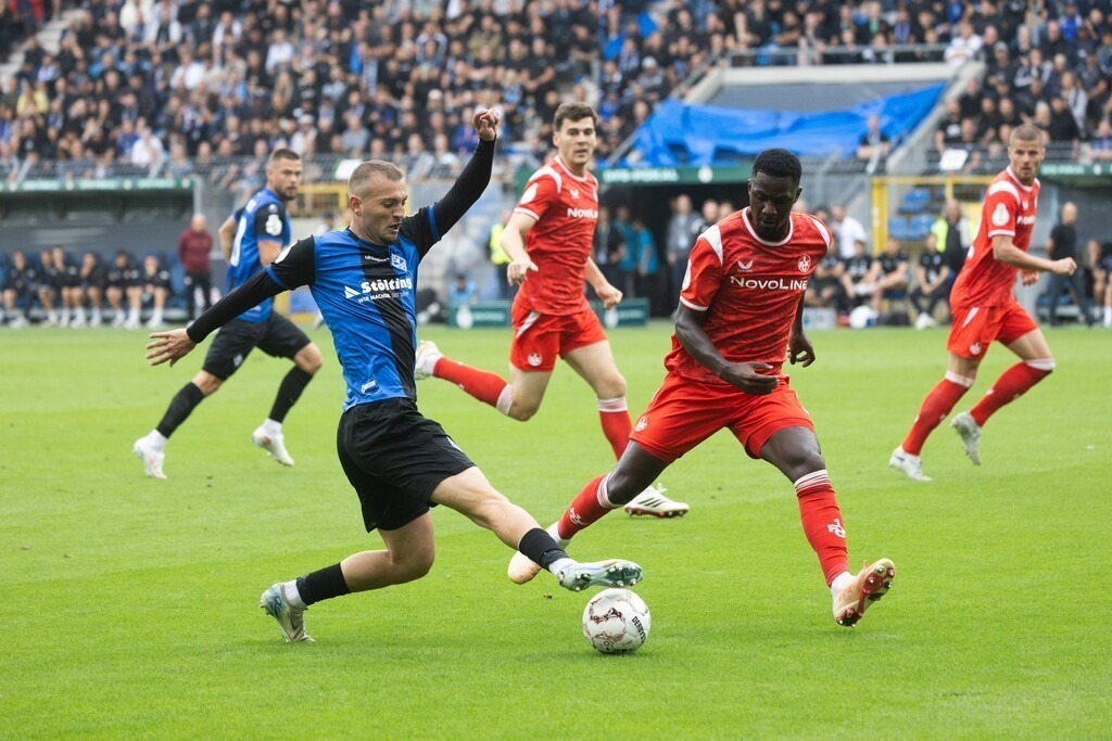 Fußball DFB-Pokal 2026/27, 1. Runde: Waldhof Mannheim gegen 1. FC Kaiserslautern | Fußball DFB-Pokal 2026/27, 1. Runde: Waldhof Mannheim gegen 1. FC Kaiserslautern***Am Ball: Asallari&nbsp;Kushtrim (20, Mannheim) - Realisiert mit Pictrs.com