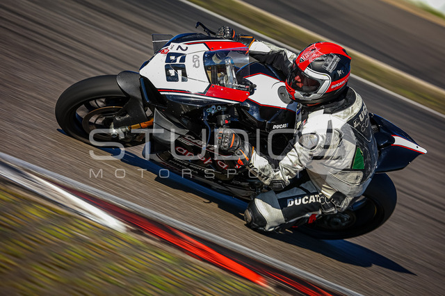 0266-240625_NR-006_266 | Deine Full-Service-Agentur für ✔️Videoproduktionen und ✔️Motorsportfotografie Jetzt Angebot anfragen!