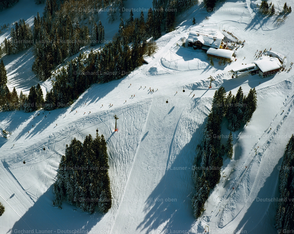 7000162 | Skifahrer am Söllereck