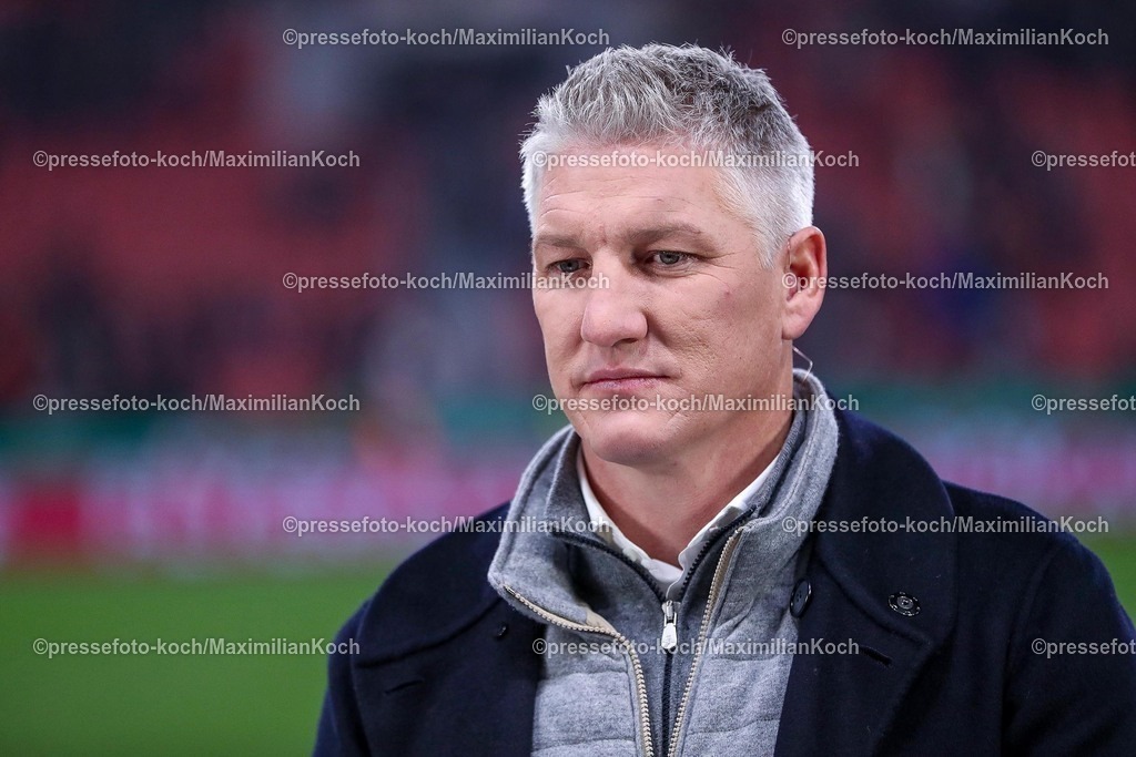 DFB05022502163 | 05.02.2025, Fußball, DFB-Pokal Viertelfinale, Bayer 04 Leverkusen - 1.FC Köln, BayArena, Saison 2024 2025: Moderator Bastian Schweinsteiger (Sportschau)DFB regulations prohibit any use of photographs as image sequences and or quasi-video.