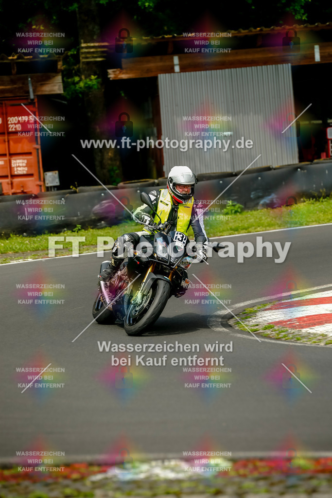 VBK-4527 | Hier findet Ihr Bilder von Touristenfahrten auf der Nürburgring Nordschleife oder von anderen Veranstaltungen die ich besucht habe. Viel Spass beim Durch Schauen 