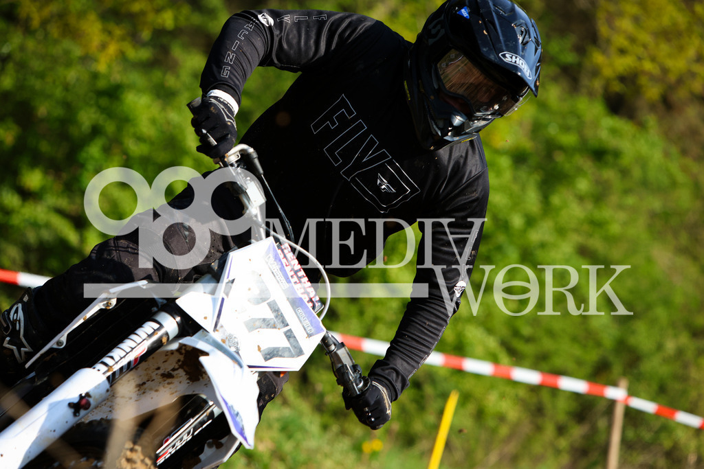 5E6A9864 | 989 MEDIAWORK