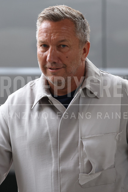 SK Puntigamer Sturm Graz vs TSV Egger Glas Hartberg – Championship Group    | Graz, Austria, 12.Apr.26 - SOCCER - ADMIRAL Bundesliga, SK Puntigamer Sturm Graz vs TSV Egger Glas Hartberg. The image shows headcoach Manfred Schmid (Hartberg).    