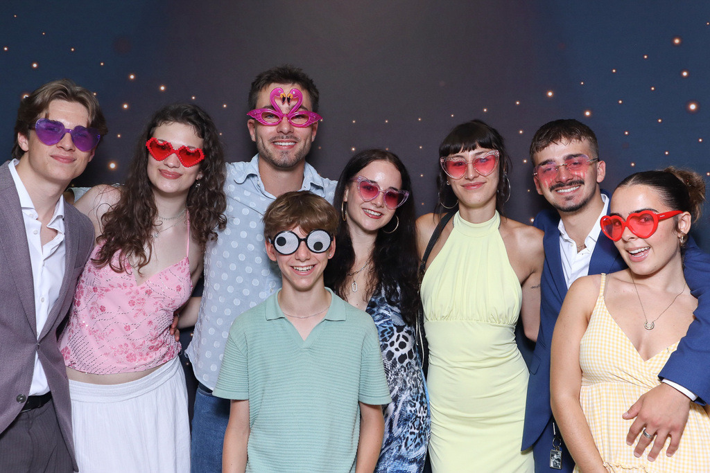 ZD260628112736-143 | Fotoshop von zweidimensional Fotografie. Ihr Fotograf im Aargau. Abzüge von Ihrem Fotobox Event bestellen.Abzüge von Ihrem Hochzeit bestellen.Abzüge von Ihrem Schulfotograf bestellen.