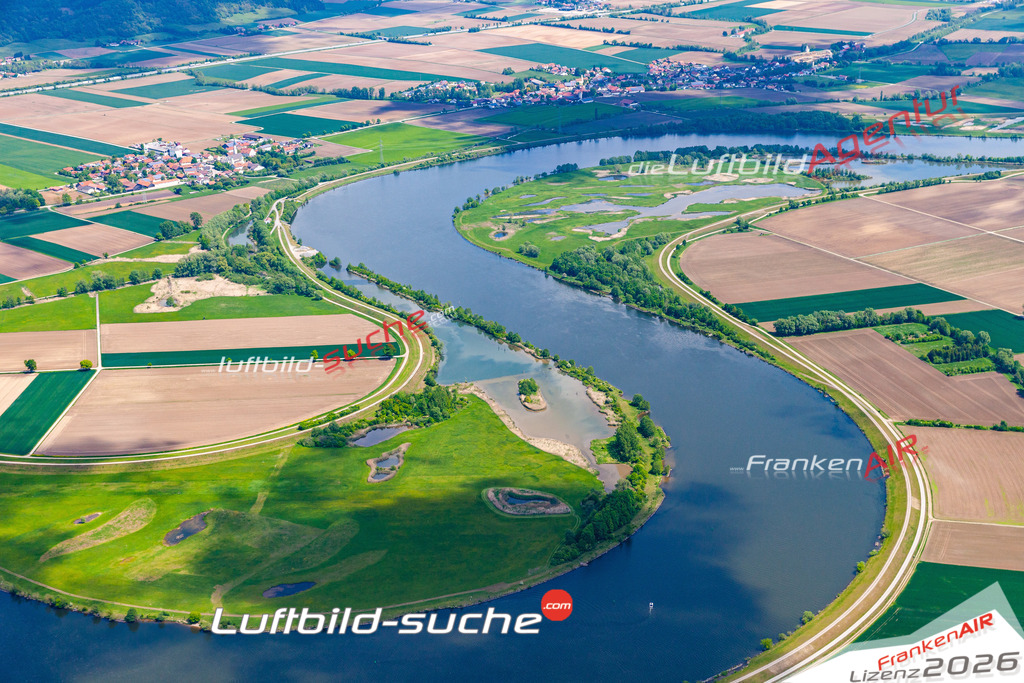 Die Luftbildaufnahme Donauschleife - Aholfing wurde 2019 mittels Flugzeug (keine Drohne) erstellt. Perfekte Schärfe und Druck- Ergebnisse- Garantiert!