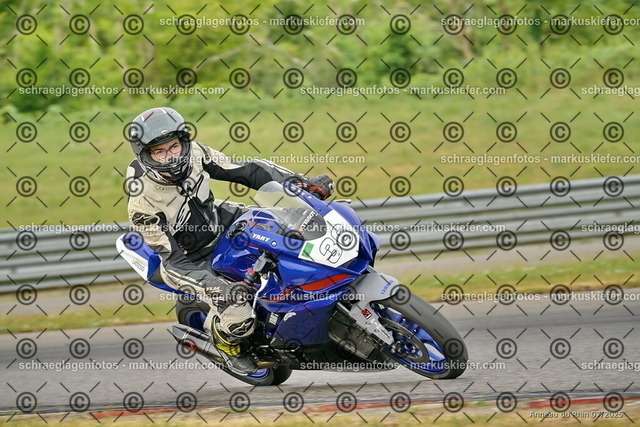 25bt05-0456 | markuskiefer.com - Realisiert mit Pictrs.com