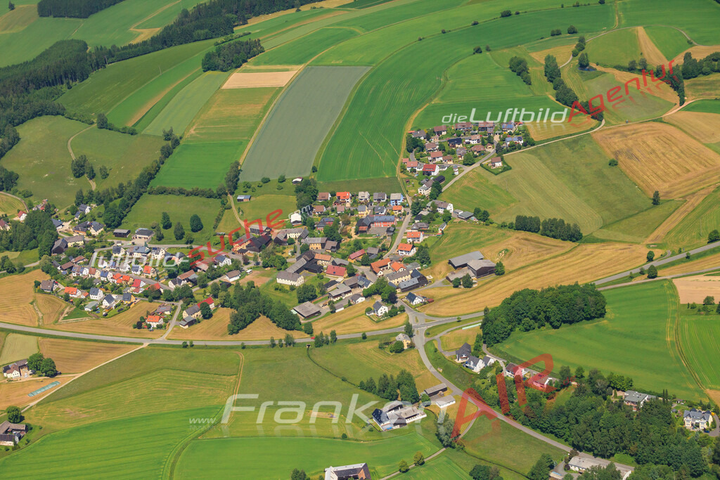 Luftbild von Oberweißenbach Selb - Luftaufnahme wurde 2013 von https://frankenair.de mittels Flugzeug (keine Drohne) erstellt - die Geschenkidee