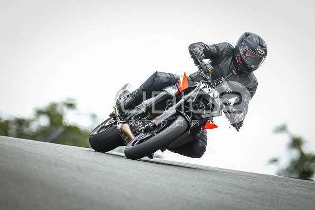 0990-260606BB-037_990 | Deine Full-Service-Agentur für ✔️Videoproduktionen und ✔️Motorsportfotografie Jetzt Angebot anfragen!