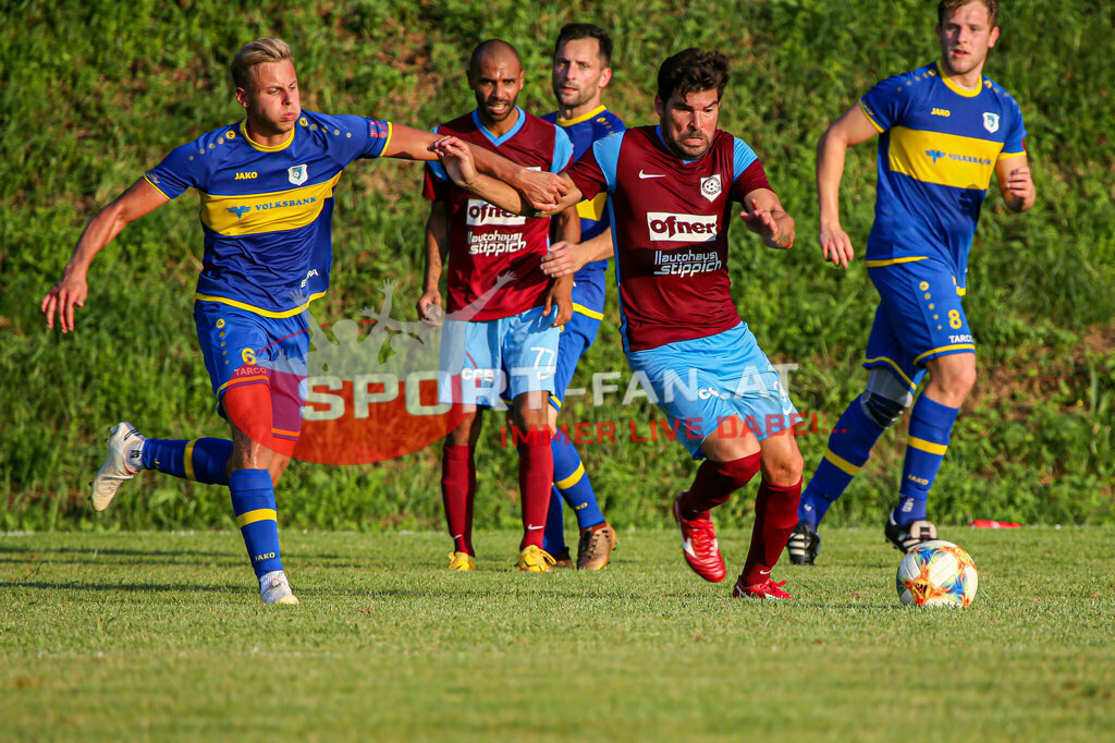 SK Maria Saal - DSG Ferlach 2-3, Unterliga Ost | Vernes Durmisevic (DSG Ferlach #6) Aldamir Da Silva (SK Maria Saal #3) Tyrone Mc Cargo (SK Maria Saal #8) Frank Hübl (DSG Ferlach #24) Stefan Bleyer (DSG Ferlach #8) SK Maria Saal - DSG Ferlach 2-3 am 22.08.2023 in Maria Saal
(Sportplatz), Austria, (Photo by Ernst Krawagner sport-fan.at) - Realisiert mit Pictrs.com