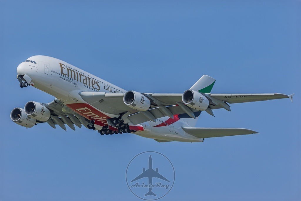 EK56-A388-A6-EUP-DUS-DXB-20240822-1-2-TPAI-lighting-upscale-2x | Browse breathtaking aviation photography and order high-quality prints from AviatoRay's gallery. Perfect for enthusiasts and collectors. - Realisiert mit Pictrs.com
