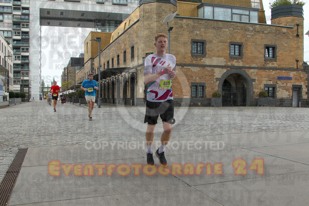 250920_1530_EV4_8950 | Sportfotografie im Rhein-Sieg Kreis, Köln, Bonn, NRW, Rheinland Pfalz, Hessen, etc. Unser Tätigkeitsfeld umfasst den Laufsport vom Volkslauf über den Marathon, Duathlon, Triathon bis zum Ultralauf wie Kölnpfad Ultra oder Schindertrail.