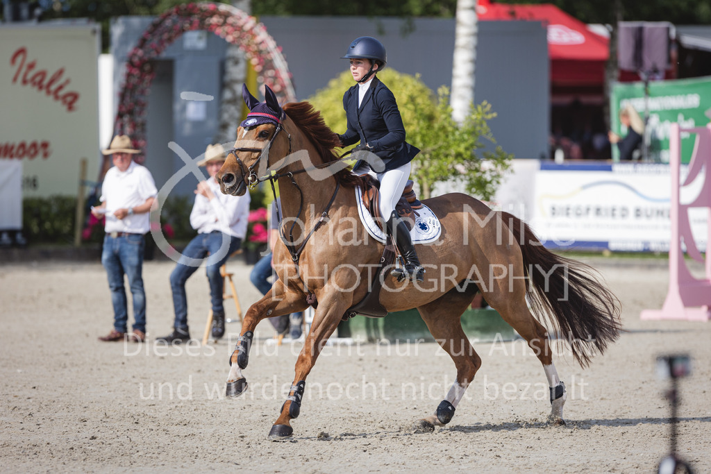 CSI2* - Internationale Springprüfung mit Siegerrunde (1,45 m)  Große / Big Tour | CSI2* - Internationale Springprüfung mit Siegerrunde (1,45 m) 
Große / Big Tour