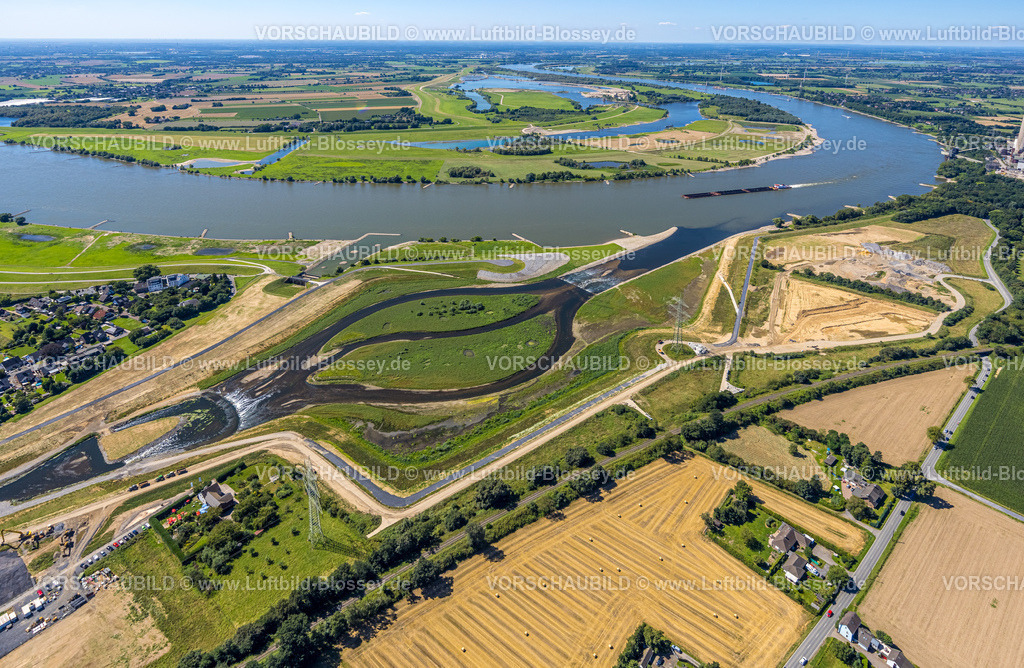Dinslaken240802865Emschermuendung | Luftbild, Fluss Emscher, neue Emschermündung in den Fluss Rhein, Rheinvorland im Orsoyer Rheinbogen, Eppinghoven, Dinslaken, Ruhrgebiet, Nordrhein-Westfalen, Deutschland