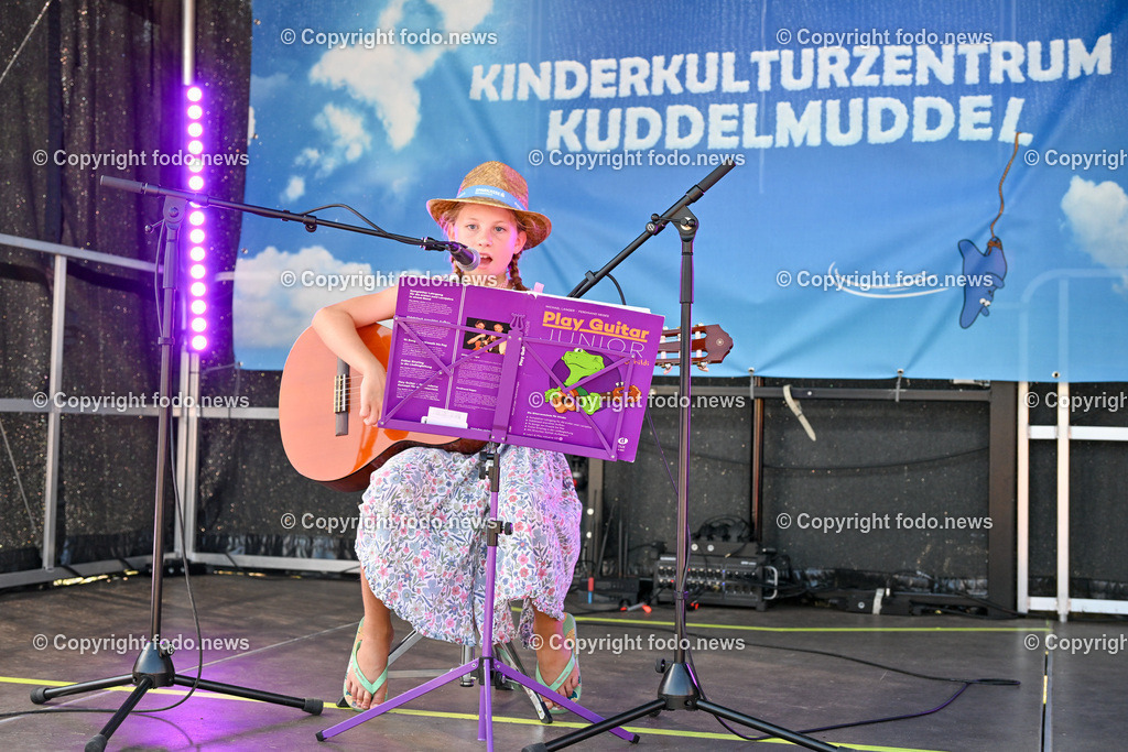 Linzer Kronefest 2023_ 19.08.2023-46 | 19.08.2023, Linzer Kronefest 2023, AUT, im Bild Linzer Kronefest 2023, Kids Area

Lea (10, Fuerstenbrunn)