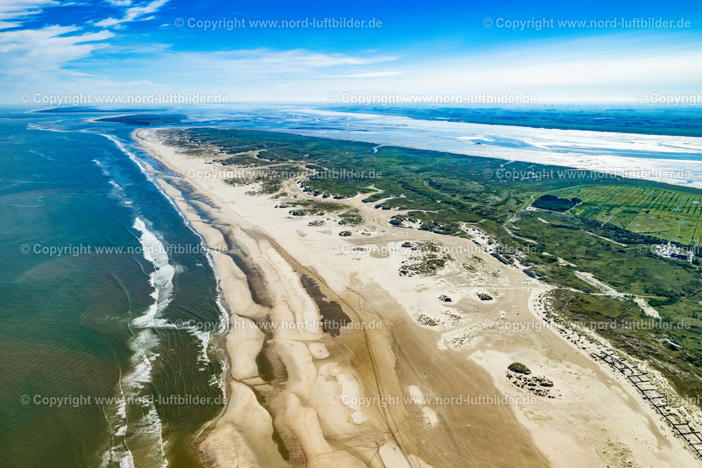 Norderney_Sandstrand_ELS_6918050923 | NORDERNEY 05.09.2023 Küsten- Landschaft am Nordstrandandauf der Insel Norderney im Bundesland Niedersachsen, Deutschland. // Coastal landscape on Nordstrandand on the island of Norderney in the state of Lower Saxony, Germany. Foto: Martin Elsen