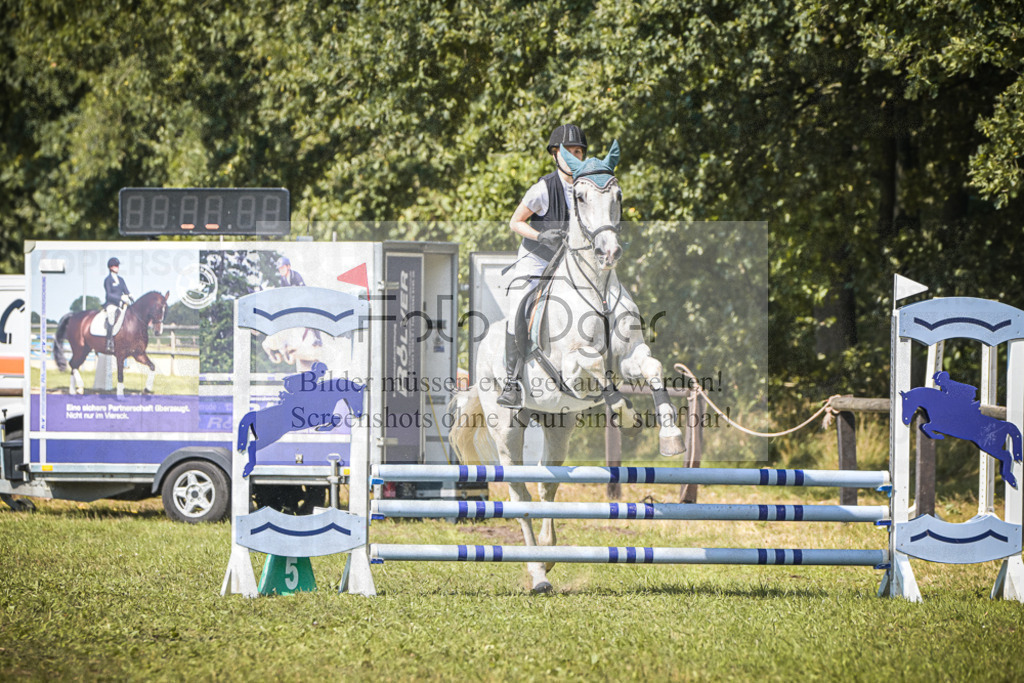 DOS_0492 | Entdecke hochwertige Reitturnierfotos von Foto Oger. Professionell, emotional und authentisch – jetzt Lieblingsmomente im Shop bestellen.Deutschlandweite Turnierfotografie. - Realisiert mit Pictrs.com