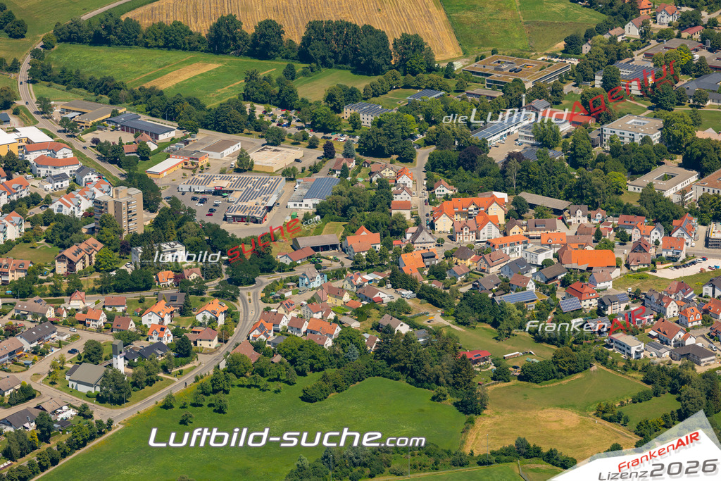 Aktuelles Luftbild von  Bad Schussenried - Die Luftaufnahme wurde 2022 mittels UL-Flugzeug erstellt ( keine Drohne ) - hochauflösende Kamera-Systeme von  Canon -Beste Qualität - Für grossformatige Ausdrucke geeignet. Die Geschenkidee !