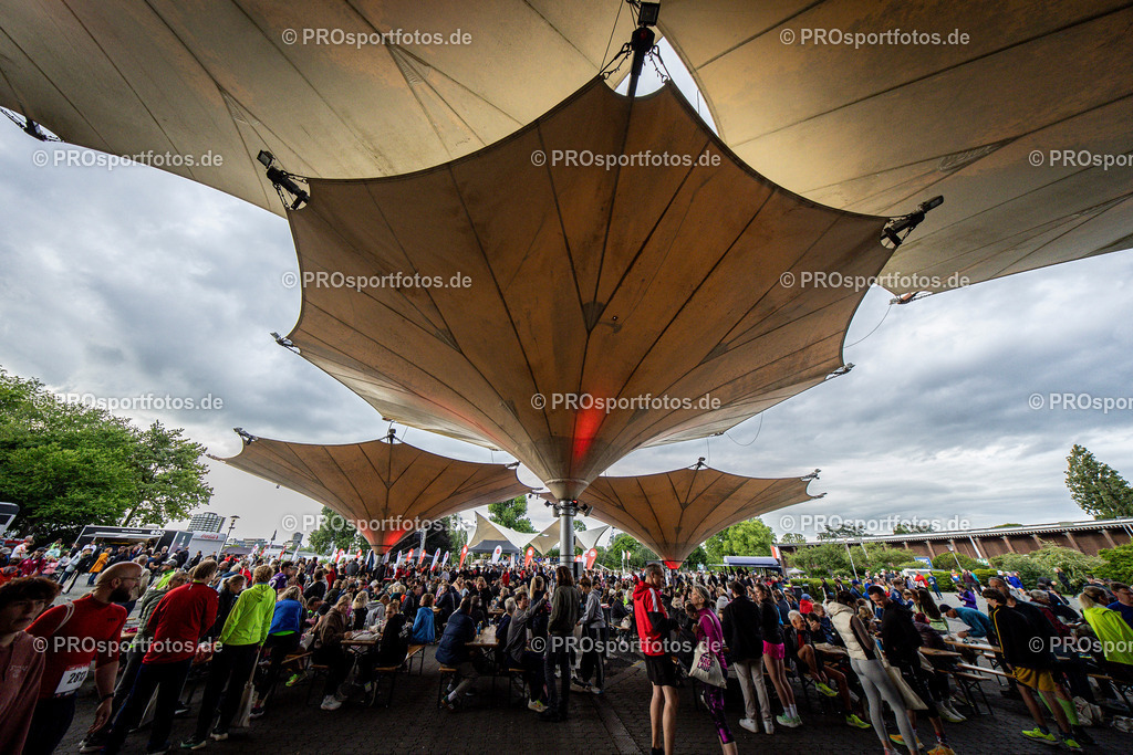22. ASV Nachtlauf; Koeln, 28.05.25 | Impressionen vom 22. ASV Nachtlauf am 28.05.25 am Tanzbrunnen in Koeln. Foto: BEAUTIFUL SPORTS/Axel Kohring