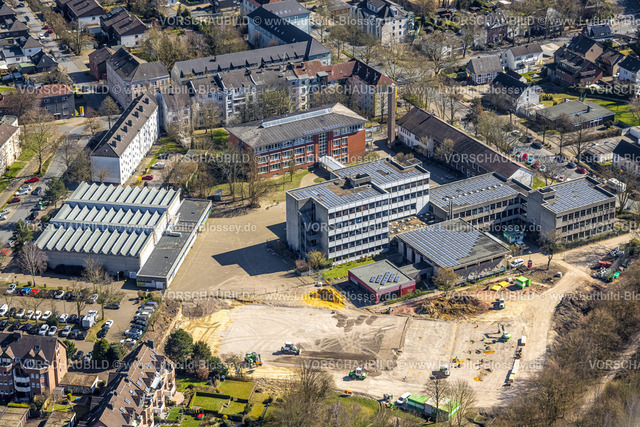 Herne250301932 | Luftbild, Mont-Cenis-Gesamtschule mit Solardach, Baustelle, Sodingen, Herne, Ruhrgebiet, Nordrhein-Westfalen, Deutschland
