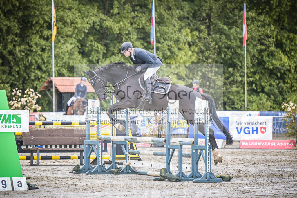 DOS_7622 | Entdecke hochwertige Reitturnierfotos von Foto Oger. Professionell, emotional und authentisch – jetzt Lieblingsmomente im Shop bestellen.Deutschlandweite Turnierfotografie. - Realisiert mit Pictrs.com