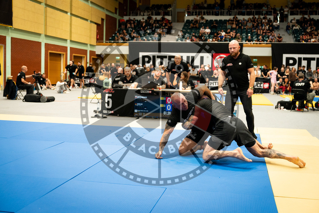 20250906PBB3076 | Fighters compete during the ADCC European Trials  competition in Warsaw, Poland, on September 6, 2025.