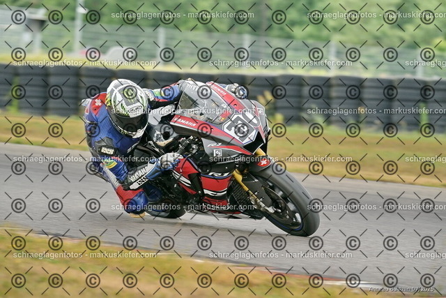 25bt05-0686 | markuskiefer.com - Realisiert mit Pictrs.com