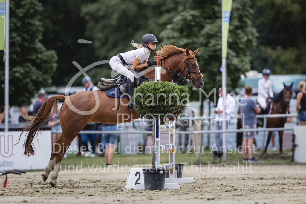 230824_Delbrueck_PonyTrophy-340 | Deine schönsten Turniermomente als professionelle Fotos! Entdecke hochwertige Pferdesport-Fotografie im Online-Shop. Jetzt Fotos finden & bestellen!