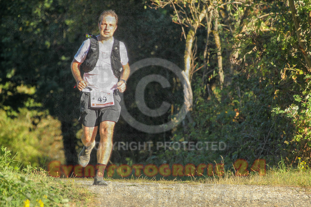 250830_1804_EV4_4824 | Sportfotografie im Rhein-Sieg Kreis, Köln, Bonn, NRW, Rheinland Pfalz, Hessen, etc. Unser Tätigkeitsfeld umfasst den Laufsport vom Volkslauf über den Marathon, Duathlon, Triathon bis zum Ultralauf wie Kölnpfad Ultra oder Schindertrail.