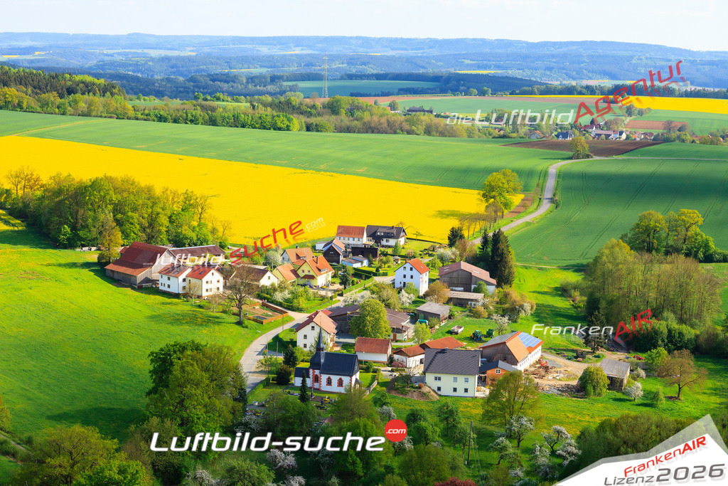 Die Luftaufnahme der Stadt Küps wurde vom UL-Flugzeug heraus erstellt ( keine Drohne )- hohe Auflösung für beste Qualität
