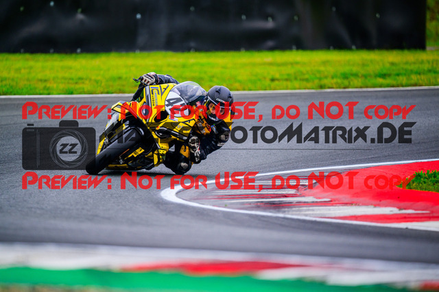 MaZZes_FotoMatrix_240531_6007705_7659 | SBK