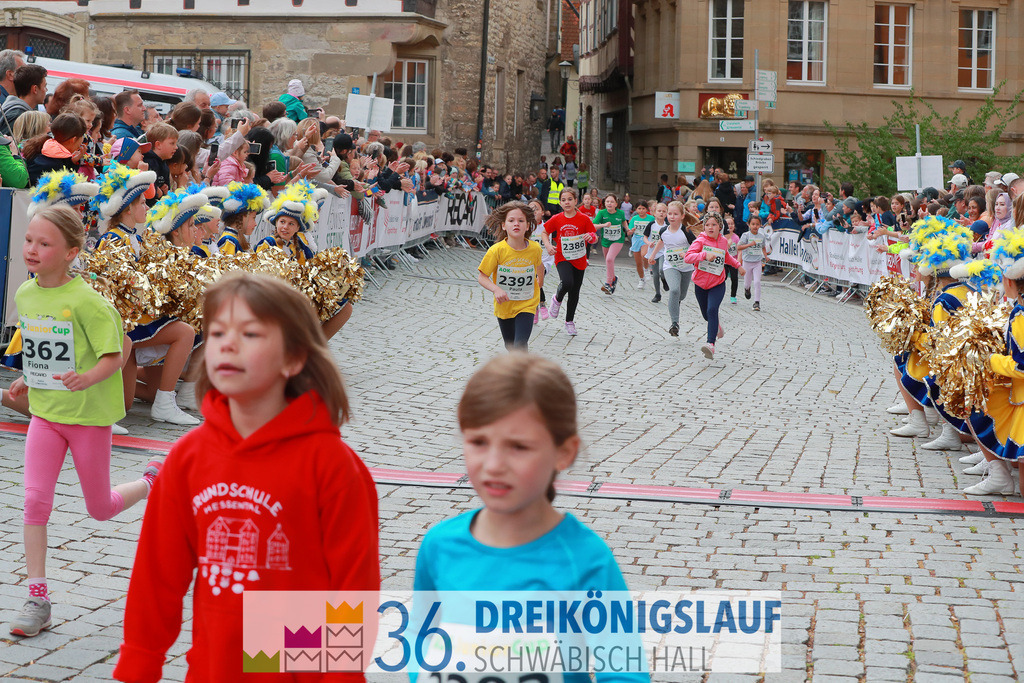 AOK Junior Cup 400m | 3Königslauf 2022 AOK Junior Cup 400m - Realisiert mit Pictrs.com