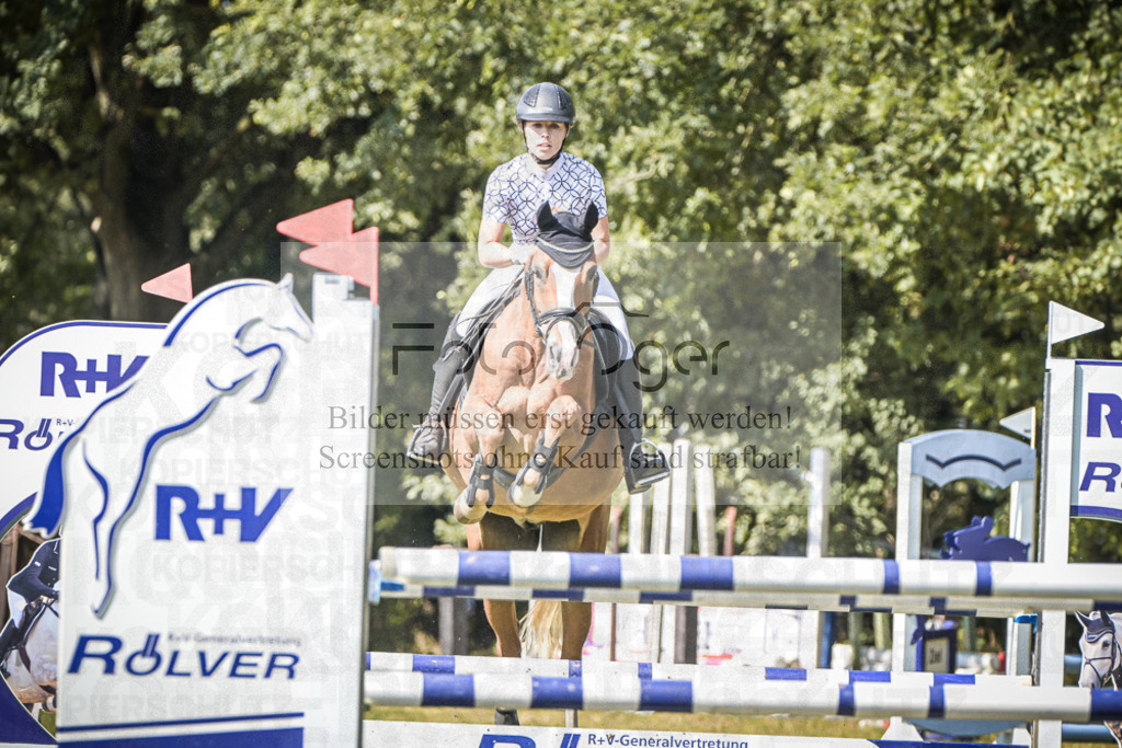DOS_1012 | Entdecke hochwertige Reitturnierfotos von Foto Oger. Professionell, emotional und authentisch – jetzt Lieblingsmomente im Shop bestellen.Deutschlandweite Turnierfotografie. - Realisiert mit Pictrs.com