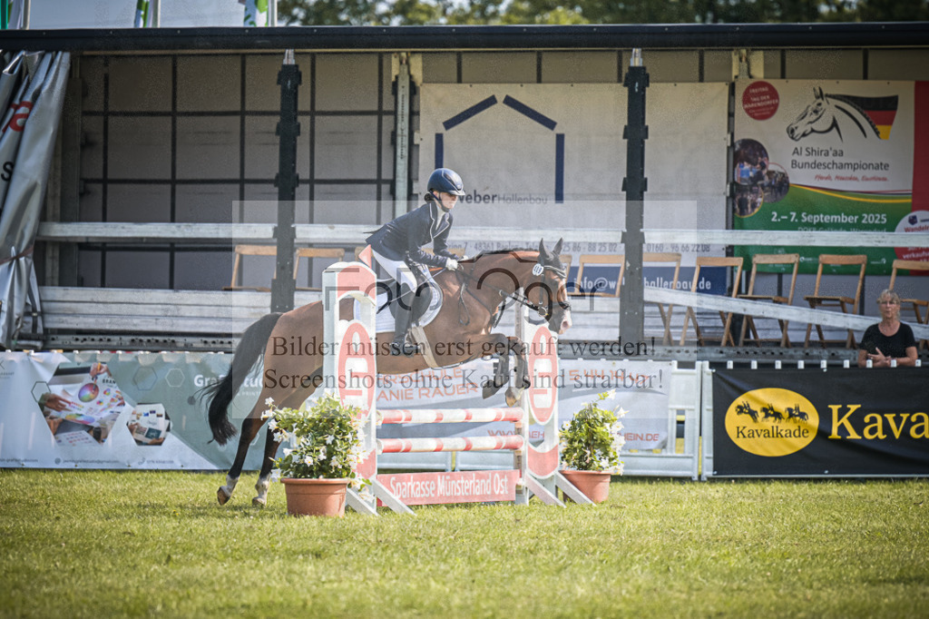 DOS_3422 | Entdecke hochwertige Reitturnierfotos von Foto Oger. Professionell, emotional und authentisch – jetzt Lieblingsmomente im Shop bestellen.Deutschlandweite Turnierfotografie. - Realisiert mit Pictrs.com