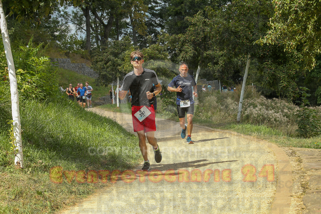 250824_1342_EX1_3303 | Sportfotografie im Rhein-Sieg Kreis, Köln, Bonn, NRW, Rheinland Pfalz, Hessen, etc. Unser Tätigkeitsfeld umfasst den Laufsport vom Volkslauf über den Marathon, Duathlon, Triathon bis zum Ultralauf wie Kölnpfad Ultra oder Schindertrail.