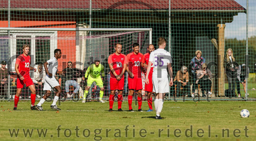 2023-10-22_014_SpVgg_Eichenkofen_gegen_SpVgg_Altenerding_II | Erding, Deutschland, 22.10.2023:
Fußball, A-Klasse 2023 / 2024, 12. Spieltag, SpVgg Eichenkofen gegen SpVgg Altenerding II, Endergebnis: 3:1

Foto: Christian Riedel / fotografie-riedel.net