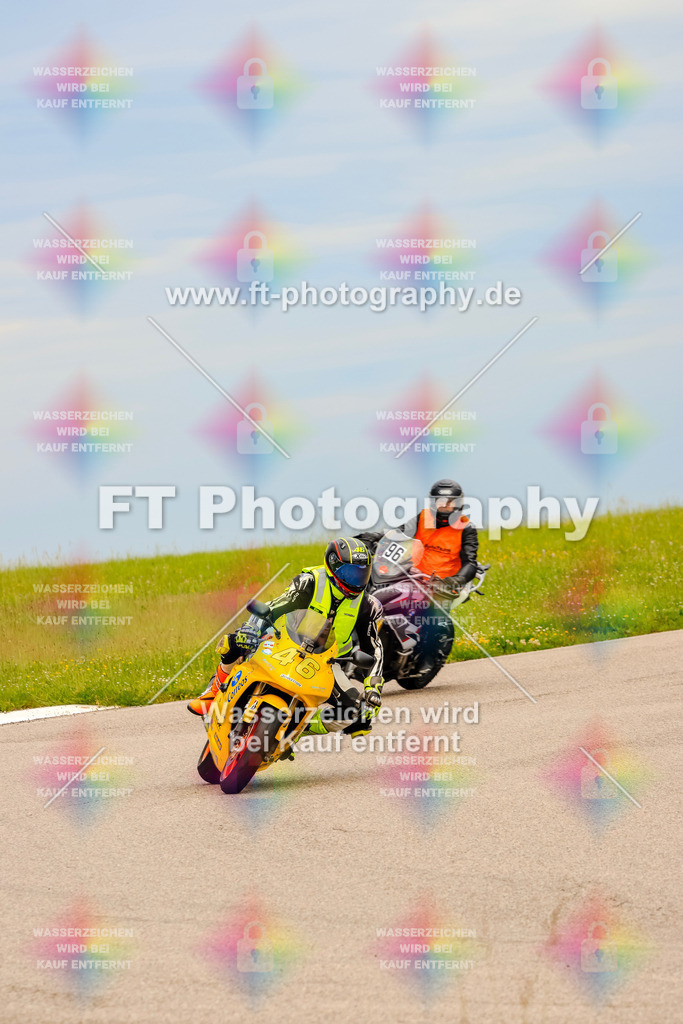 MotoTeam-2178 | Hier findet Ihr Bilder von Touristenfahrten auf der Nürburgring Nordschleife oder von anderen Veranstaltungen die ich besucht habe. Viel Spass beim Durch Schauen 