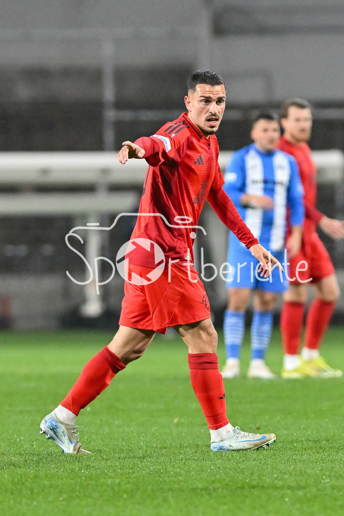 FC Bayern Amateure - FV Illertissen | im Bild Arijon IBRAHIMOVIC (FC Bayern München II #10) / Freisteller / Einzelfoto