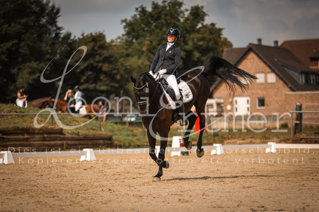 18.FrDrM00190 | Leoni Ertmer Photography - Realisiert mit Pictrs.com