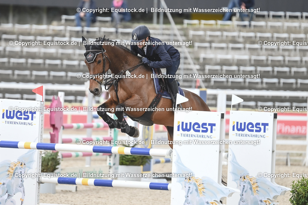 20230514_CCI4_Springen_0212 | equistock