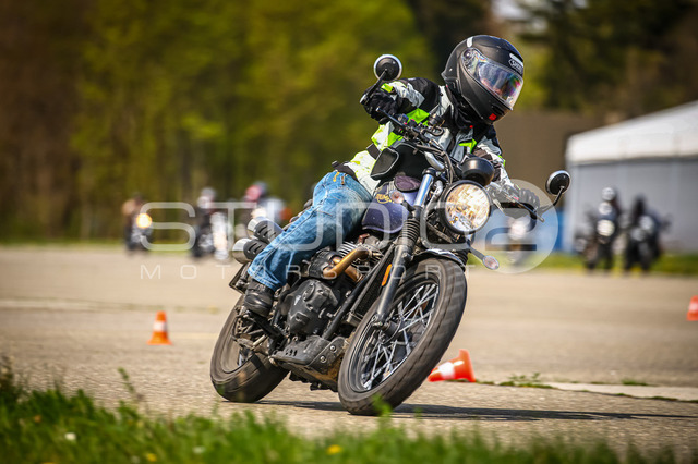 0011-260419_NOE-031_11 | Deine Full-Service-Agentur für ✔️Videoproduktionen und ✔️Motorsportfotografie Jetzt Angebot anfragen!